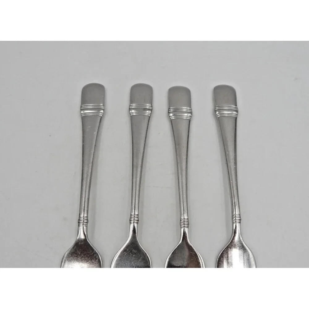 Oneida ASTRAGAL Heirloom 18/10 Stainless Dinner Fork 7 1/2